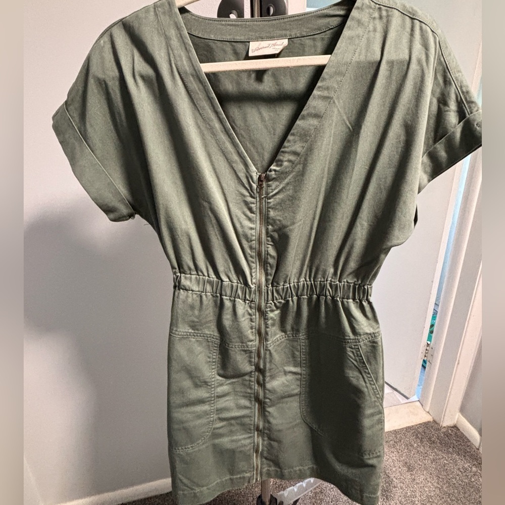 Universal Thread XS canvas zipper front dress